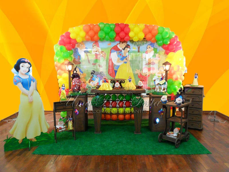 decoracao de festa branca de neve