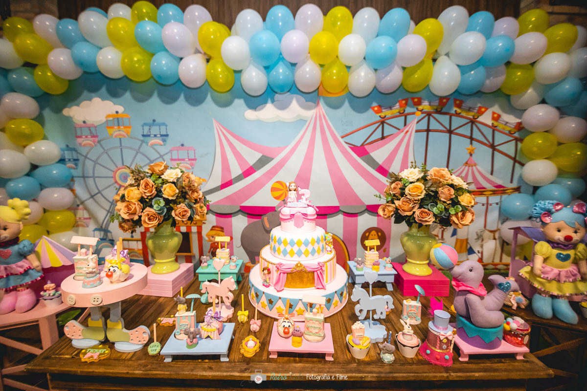 decoracao de festa com 2 temas