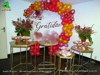 decoração de festa feminina adulta