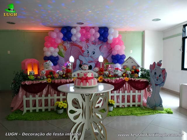 decoração gatinha marie minimalista