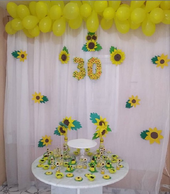 custo médio decoração festa girassol simples