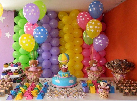 decoração de mesa de bolo festa infantil em casa