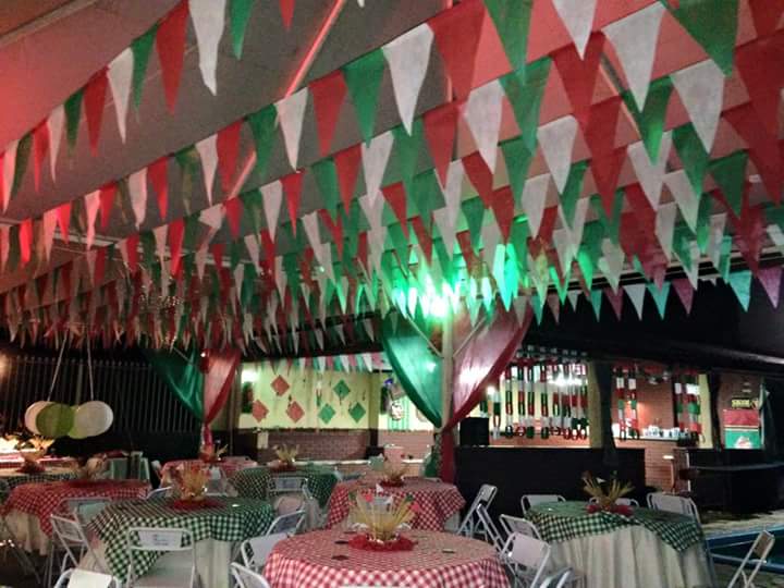 decoração rústica 50 anos italiana