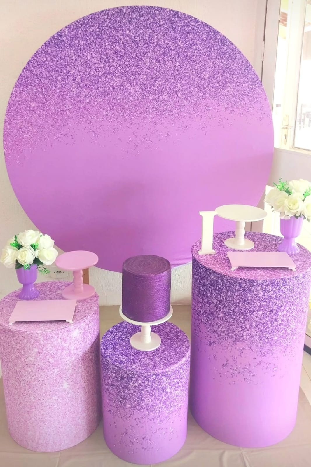 decoração de festa lilás e roxo