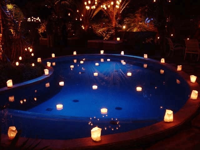 erros comuns iluminação festa piscina noturna