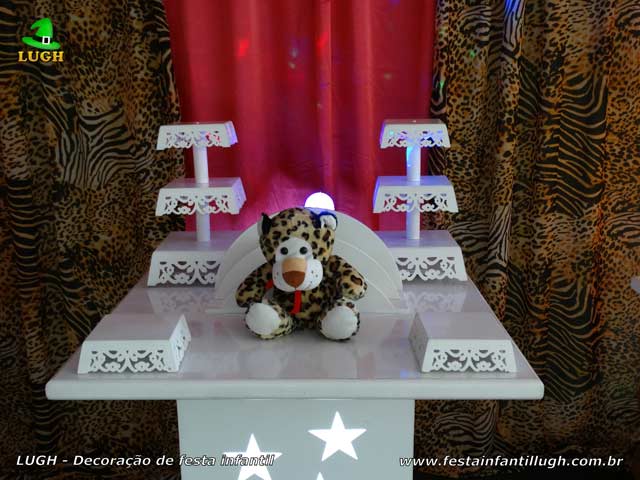 decoração de festa oncinha rosa
