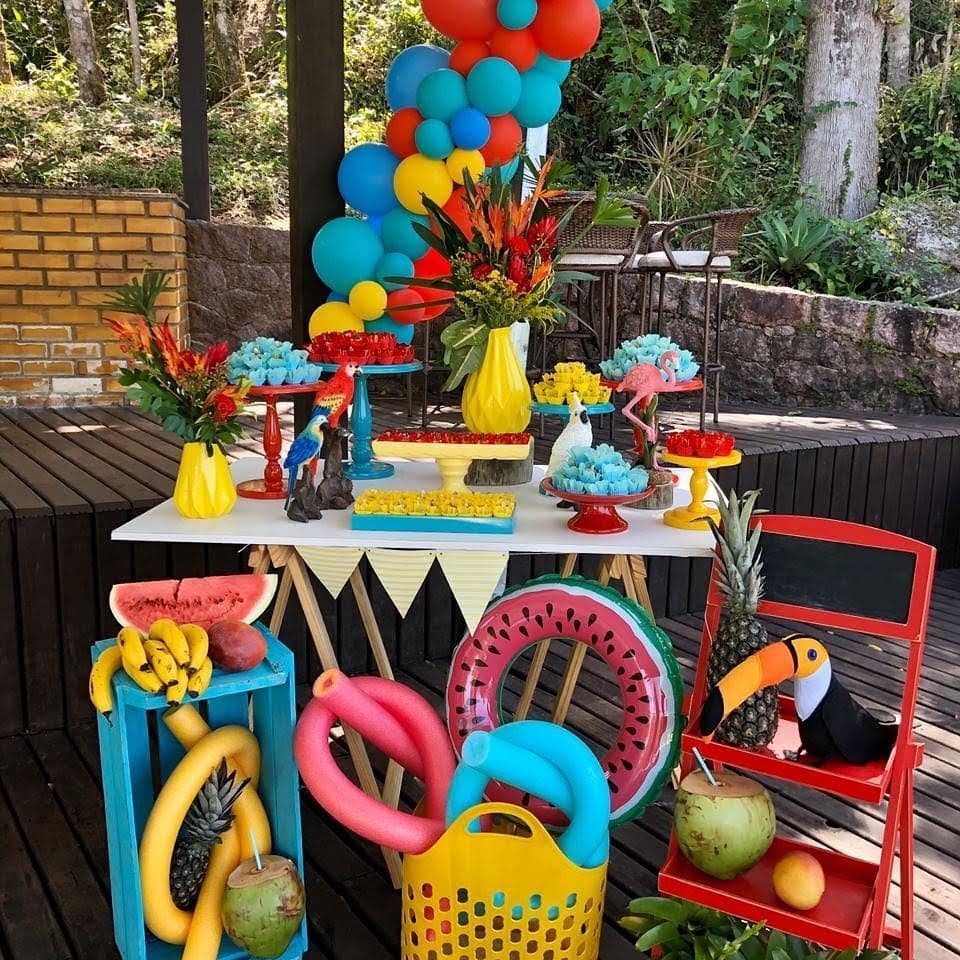 como fazer boias decorativas para pool party