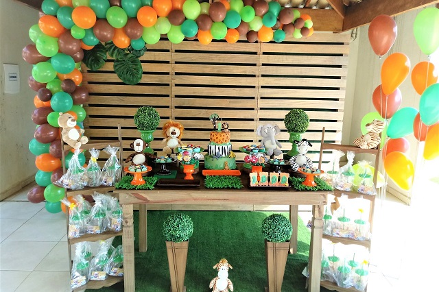 decoração festa safari simples