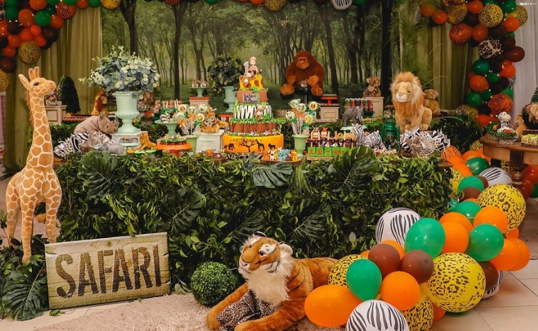 decoração festa safari 10 anos