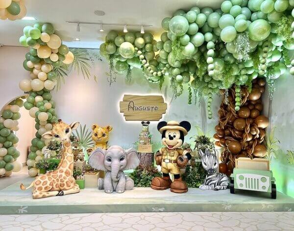 decoração festa safari interna