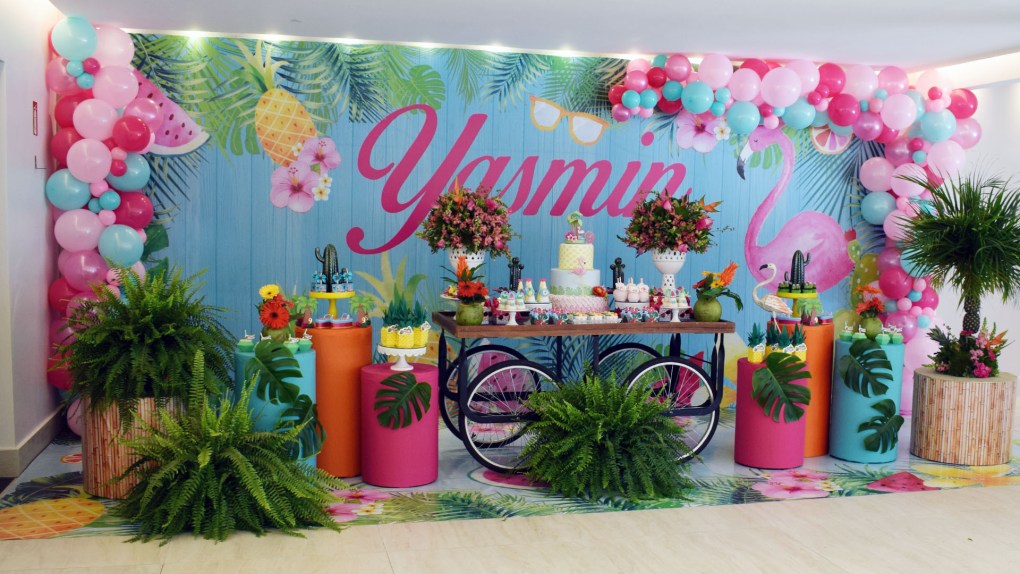 Cardápio para Festa Tropical: Receitas Refrescantes e Exóticas