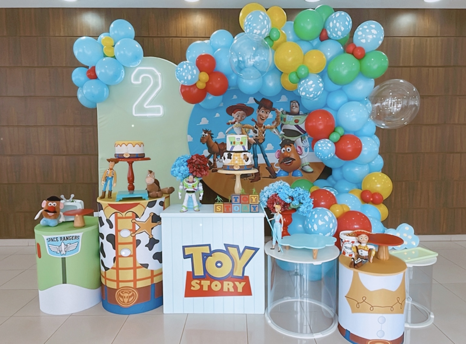 decoracao de festa woody