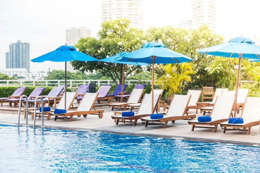 Tendências de Cores para Guarda-Sóis: Frescor e Estilo para seu Verão