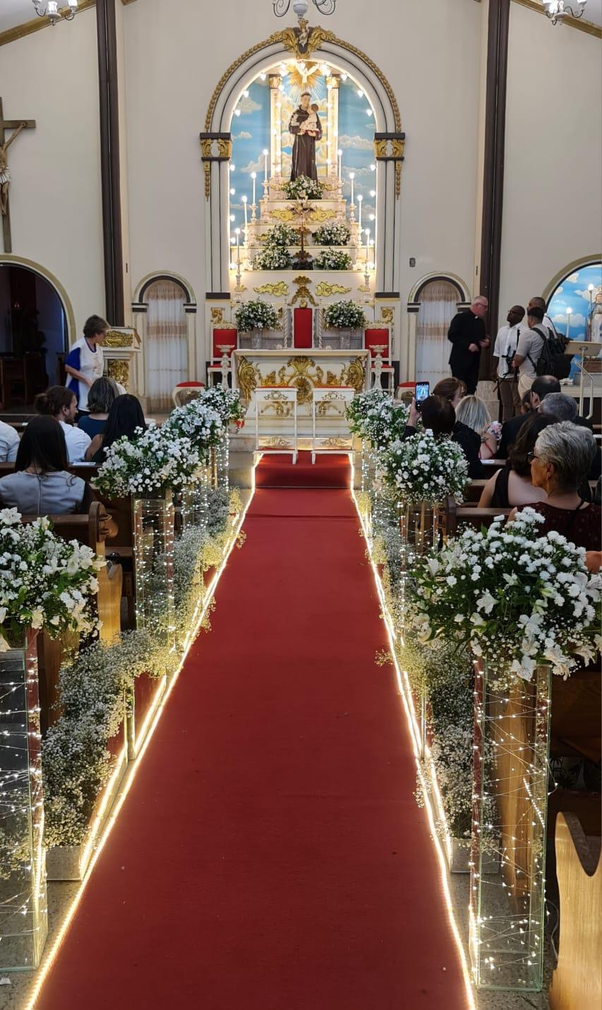 decoração de igreja para casamento simples e barata