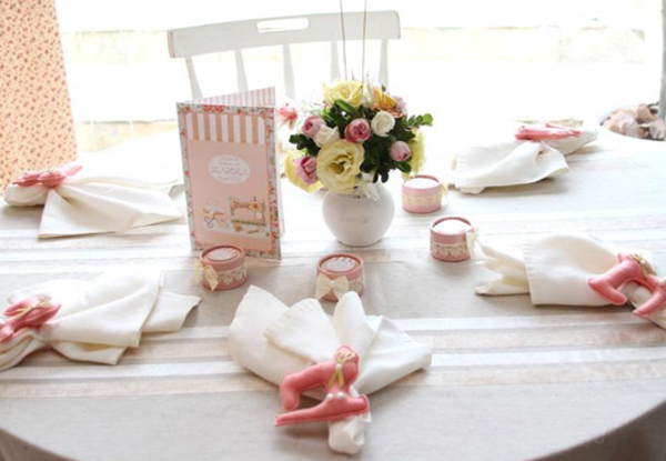 5 ideias de títulos para um artigo sobre decoração de mesa de casamento em 2026:
1. Decoração de Mesa de Casamento 2026: Tendências que Vão Encantar Seus Convidados
2. Do Clássico ao Maximalista: Os Estilos de Decoração de Casamento para 2026
3. Elementos Essenciais para uma Mesa de Casamento Sofisticada em 2026
4. Dicas de Ouro para Economizar na Decoração da Mesa de Casamento em 2026
5. Casamento dos Sonhos: Como Criar uma Experiência Sensorial Inesquecível na Mesa Posta