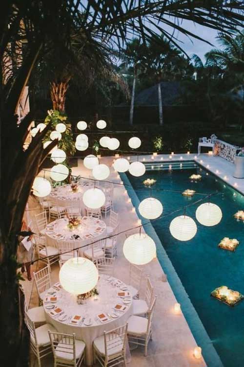 ideias de decoração de piscina para casamento simples e barato