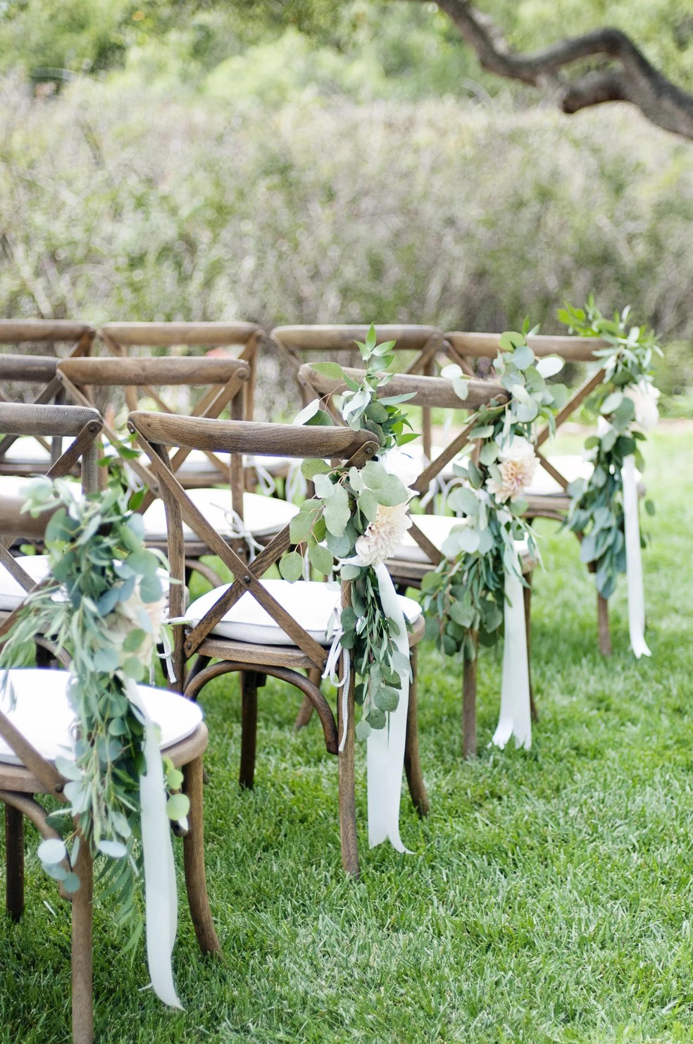 decoração de igreja com balões simples e baratos