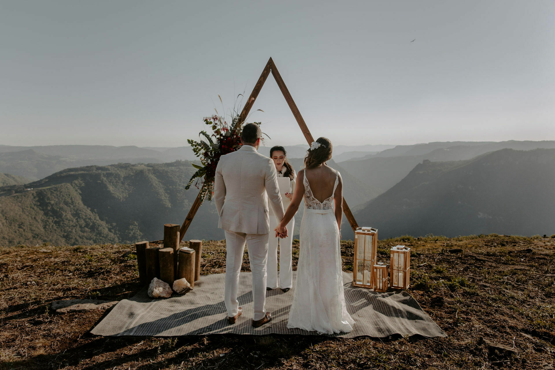 Guia Completo de Cores Terrosas para Elopement Wedding em 2025