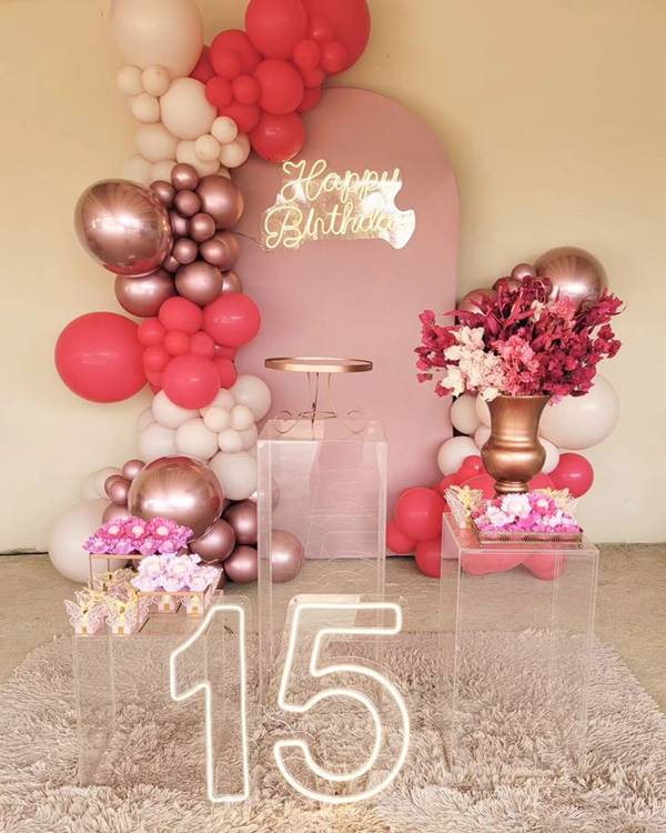 decoração festa 15 anos rose gold e branco