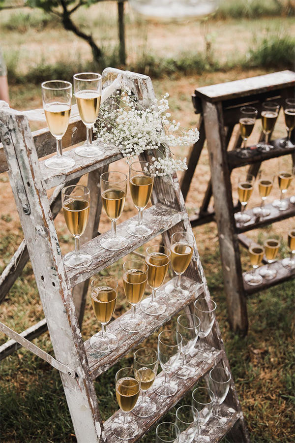 Iluminação Mágica: Criando Ambientes Aconchegantes em Casamentos Rústicos