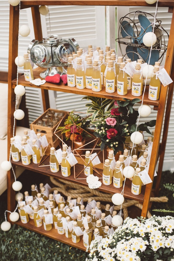 Papelaria DIY para Casamento: Crie Convites e Menus Personalizados com Baixo Custo