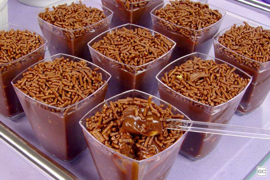 opções de doces para festa de adulto