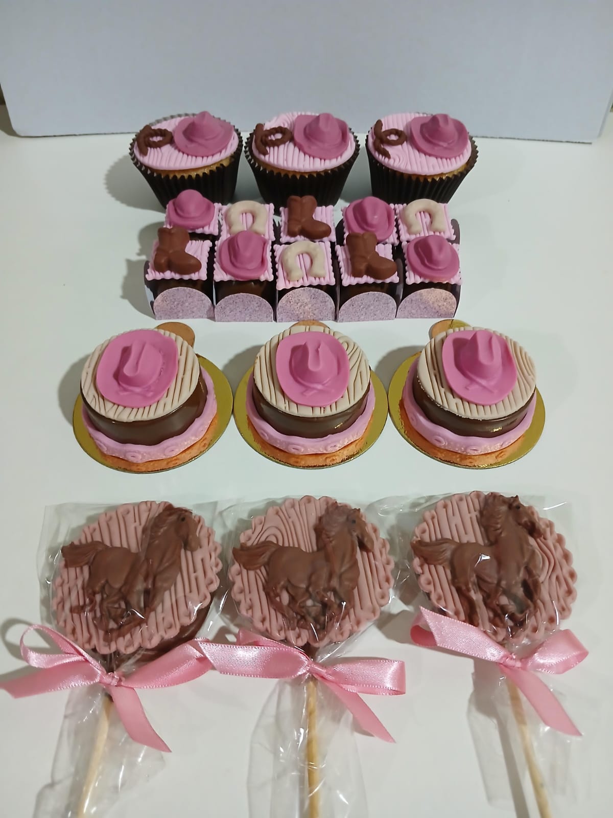 Tendências de Doces Personalizados para Casamentos em 2025/2026