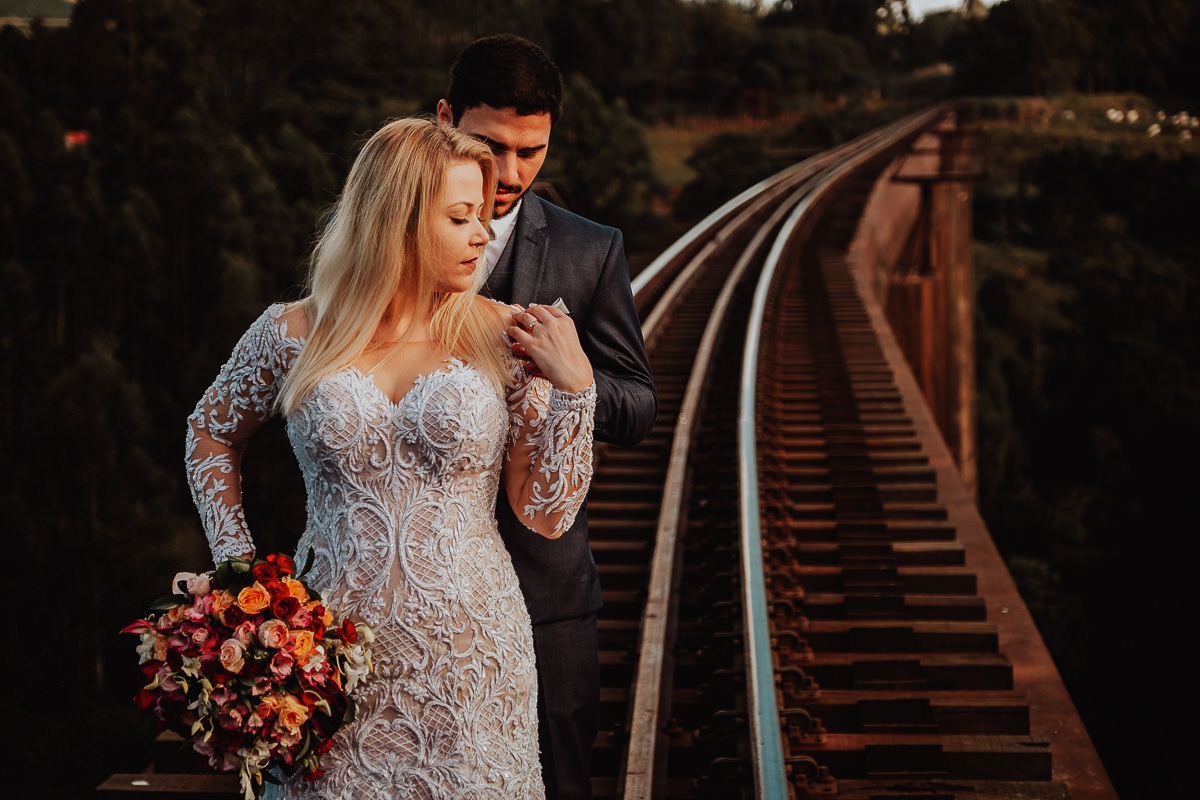 fotos de casal após o casamento