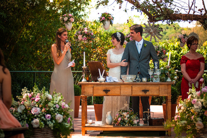 Os Melhores Sites e Plataformas para Encontrar Celebrantes de Casamento