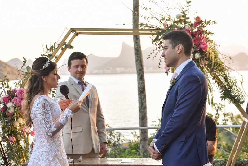 Guia Completo: Casamento Civil com Efeito Religioso - O Papel do Celebrante