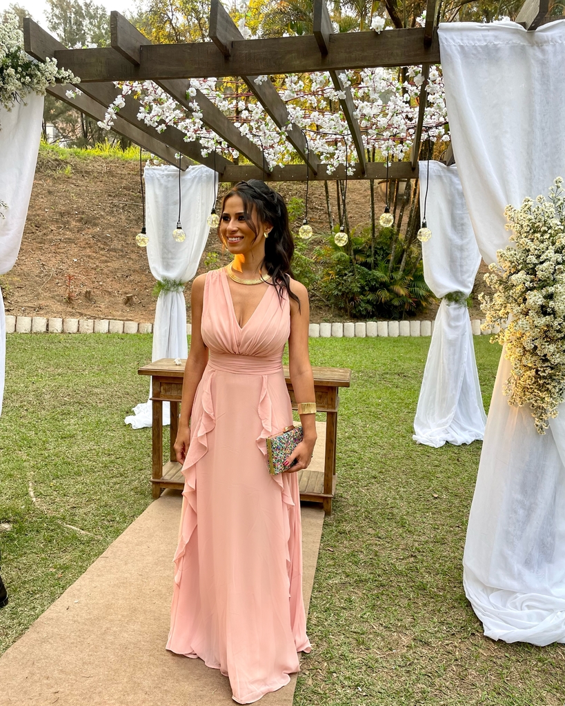 Calçados e Acessórios: O Toque Final para o Traje Esporte Fino Feminino