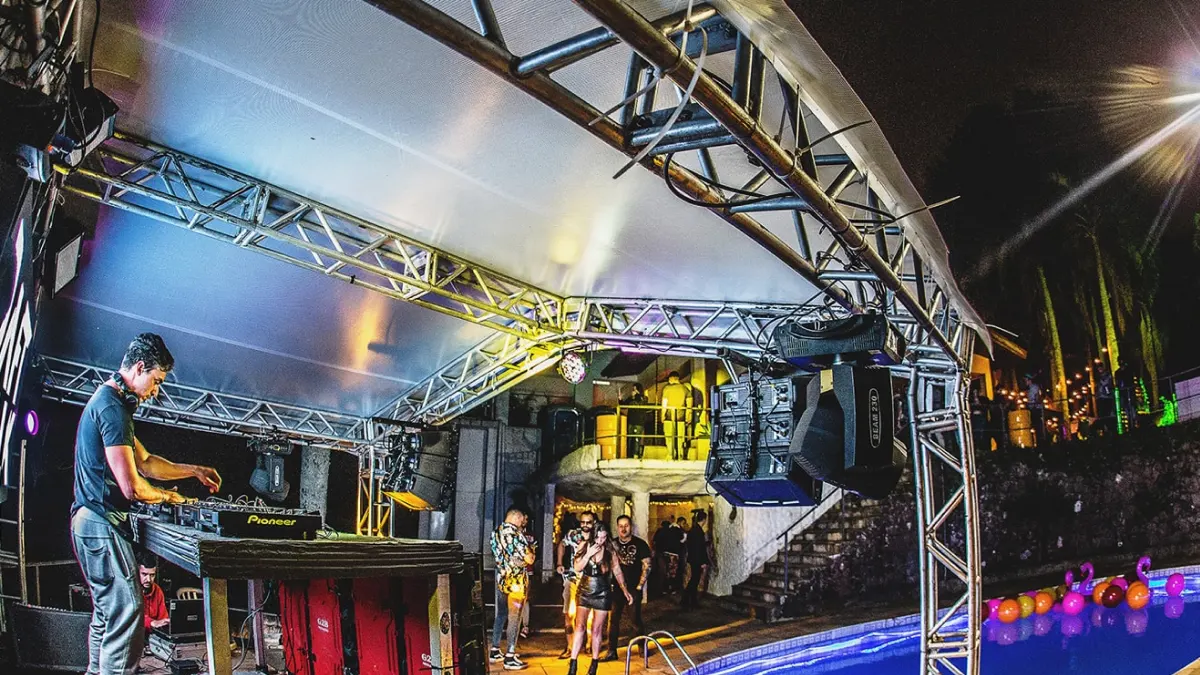 Componentes Essenciais para Montagem Segura de Box Truss