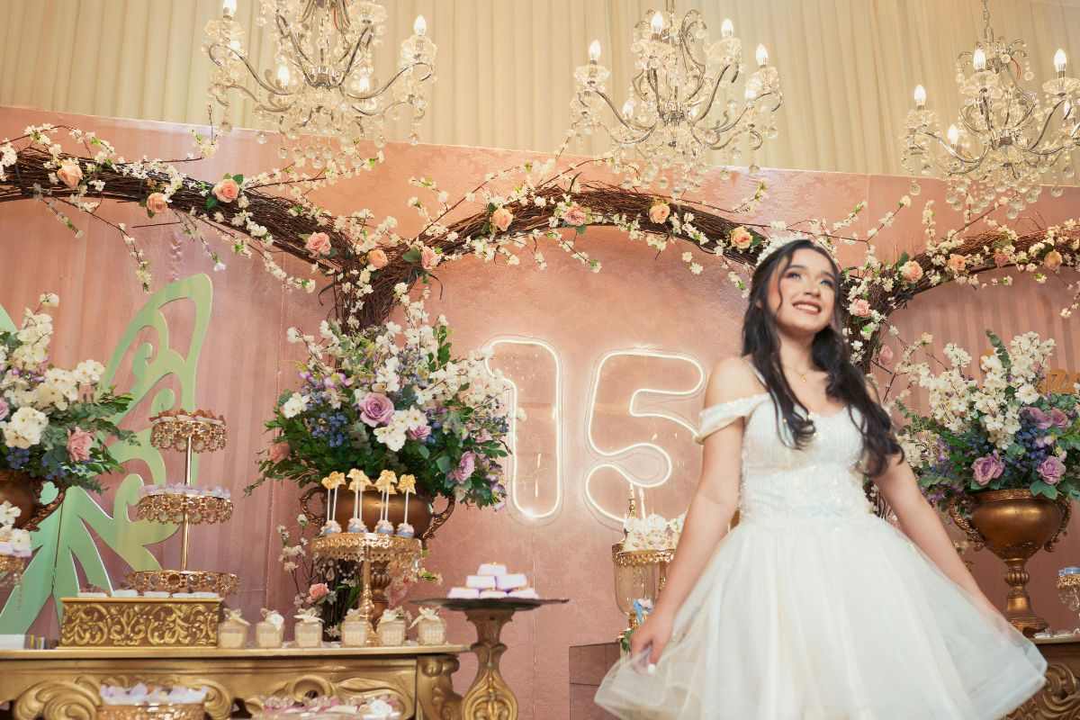 festa de 15 anos moderna e sofisticada