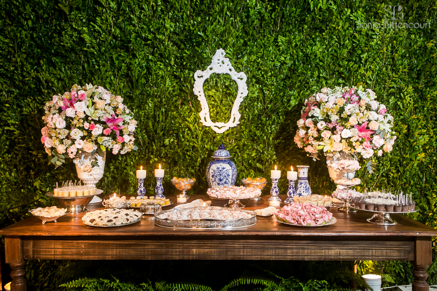 festa de 80anos mulher decoracao flores