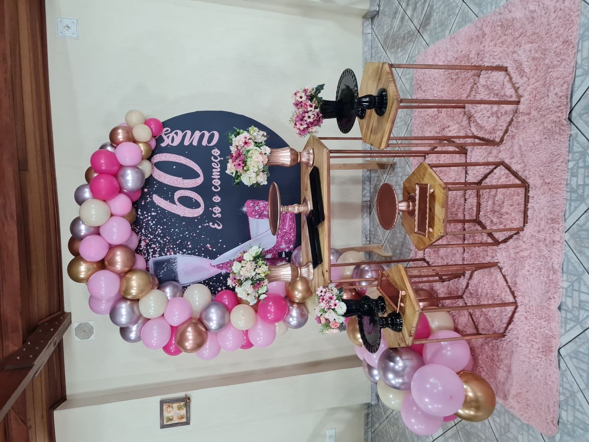 decoração 60 anos simples