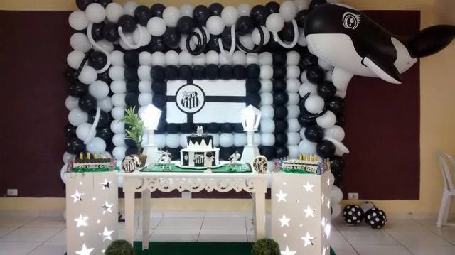 5 ideias de títulos:
1. Decoração de Festa Infantil Santos FC: Inspirações Criativas
2. Bolo e Doces Temáticos para Festa do Peixão
3. Lembrancinhas Personalizadas: O Toque Final na Festa do Santos
4. Onde Comprar Artigos e Realizar a Festa do Santos FC
5. Planejando uma Festa Infantil Inesquecível com o Tema Santos FC