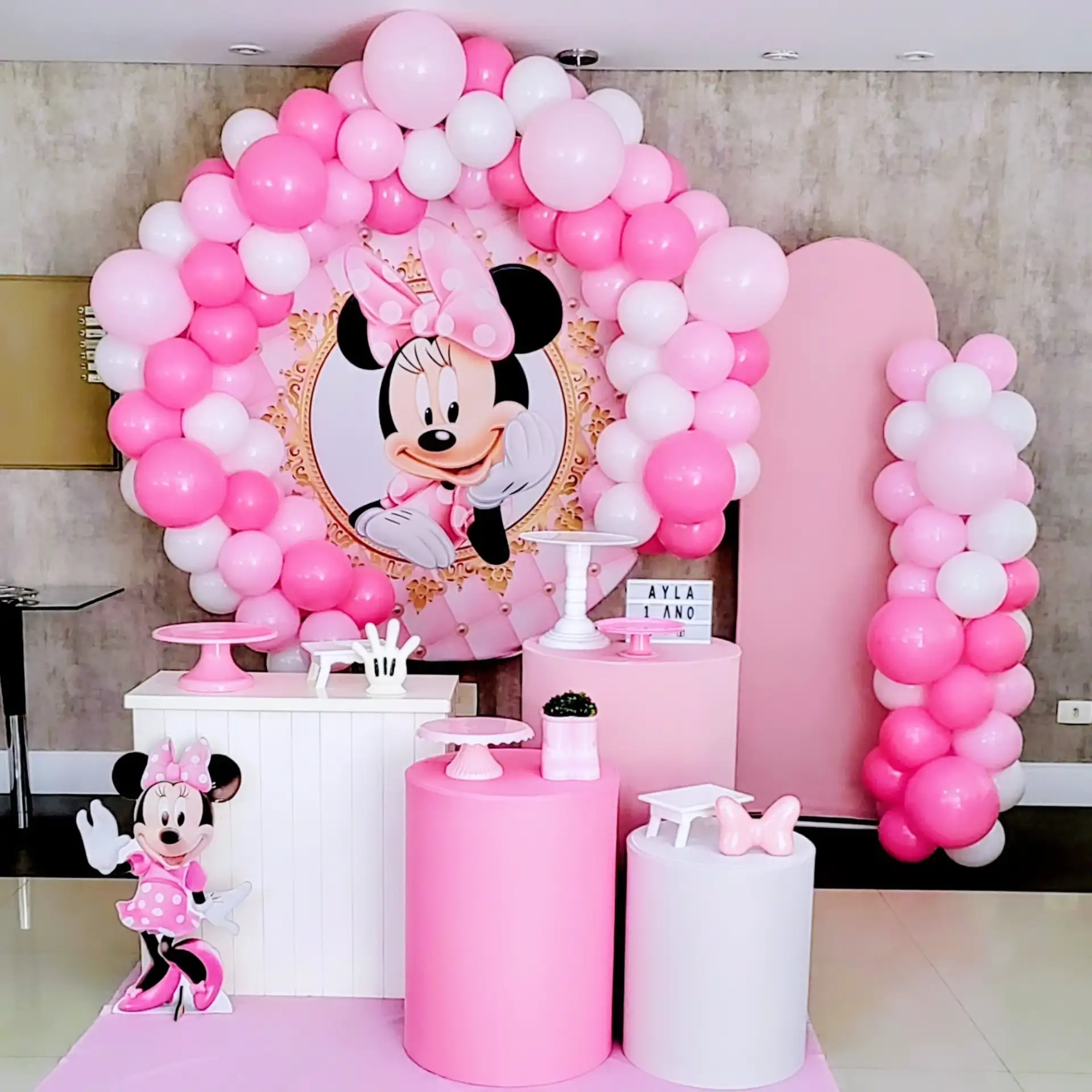 Bolos da Minnie: Do Chantininho aos Andares