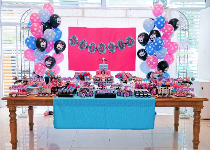 Como Fazer uma Festa Monster High Barata e Inesquecível