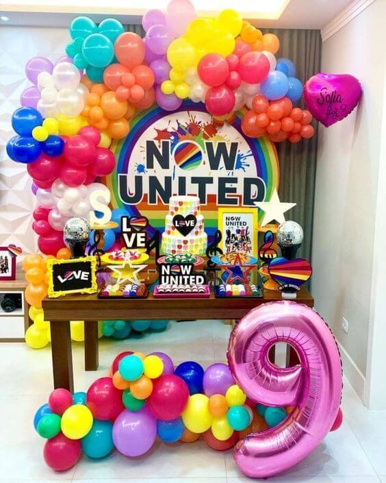 5 ideias de títulos para posts sobre festa Now United:
1. Decoração Vibrante: Transforme sua festa com o tema Now United!
2. Kits 