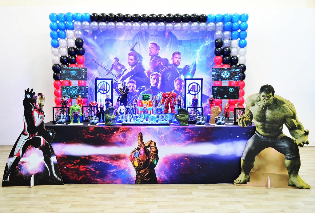 festa vingadores em casa