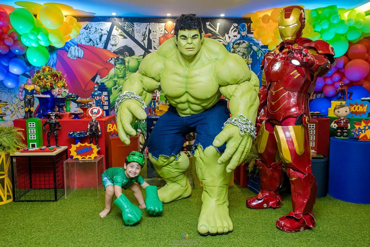 festa vingadores econômica