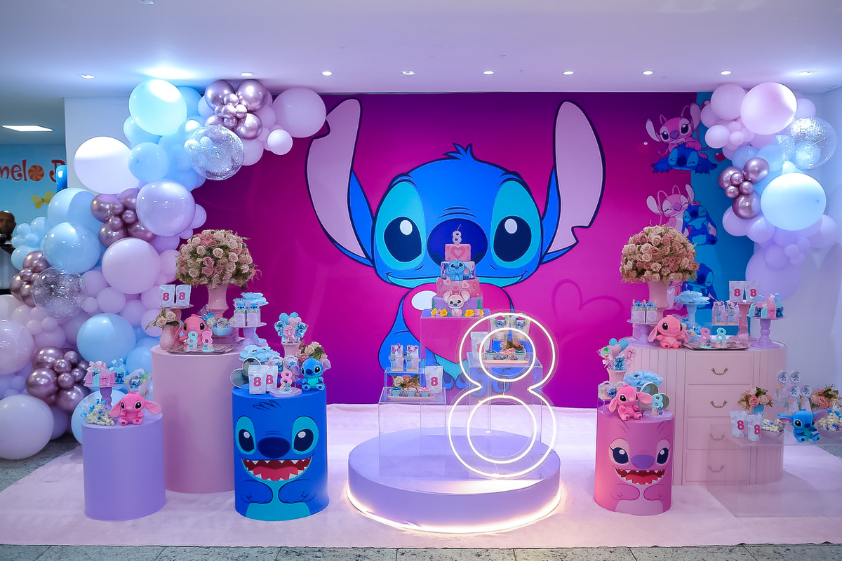bolo chantininho stitch com topper personalizado