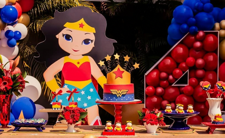 ideias criativas festa infantil super heroínas