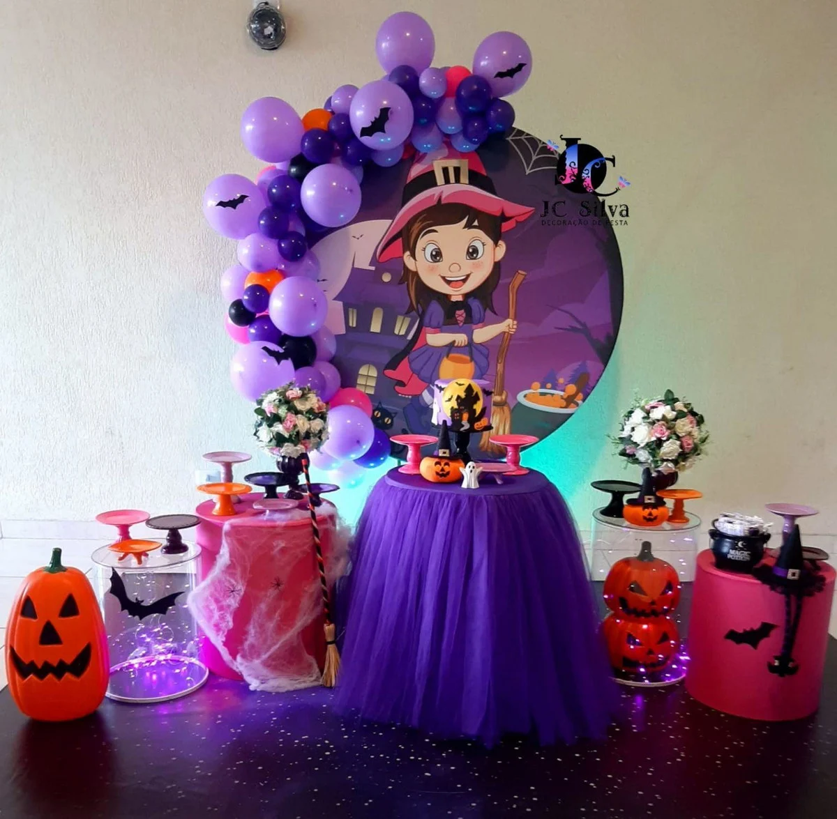 como fazer decoração de festa super heroínas com balões