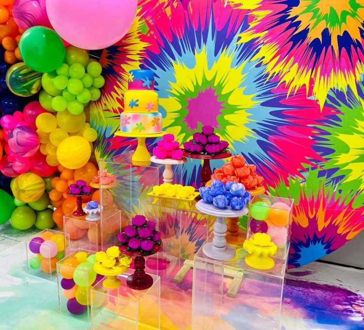 Oficina de tie dye para crianças