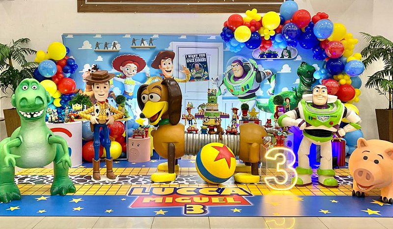Como Escolher a Paleta de Cores Perfeita para sua Festa Toy Story