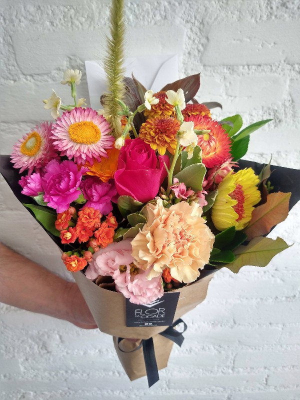 como fazer um buquê de flores secas estilo pinterest
