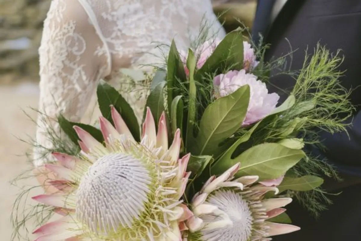 Guia Completo: Como Escolher as Flores de Casamento Perfeitas para Cada Estação