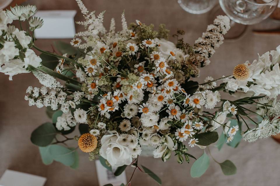 Tendências de Decoração Floral para Casamentos em 2025 e 2026: O Que Está em Alta