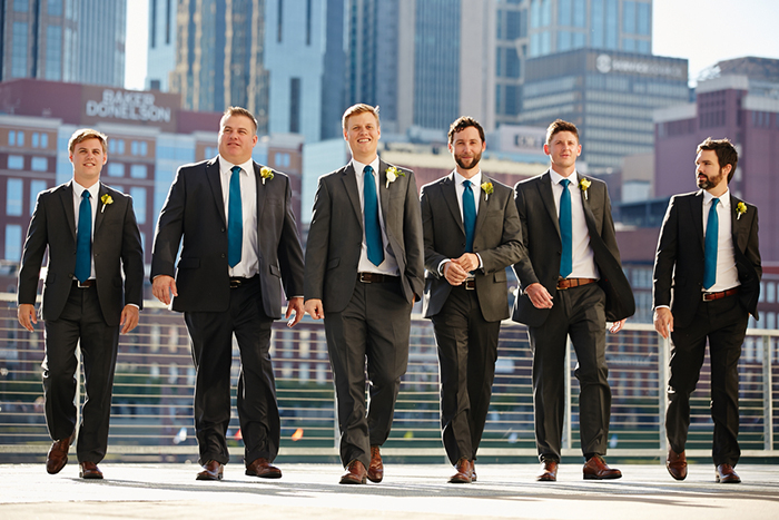 gravata para padrinhos vs gravata do noivo